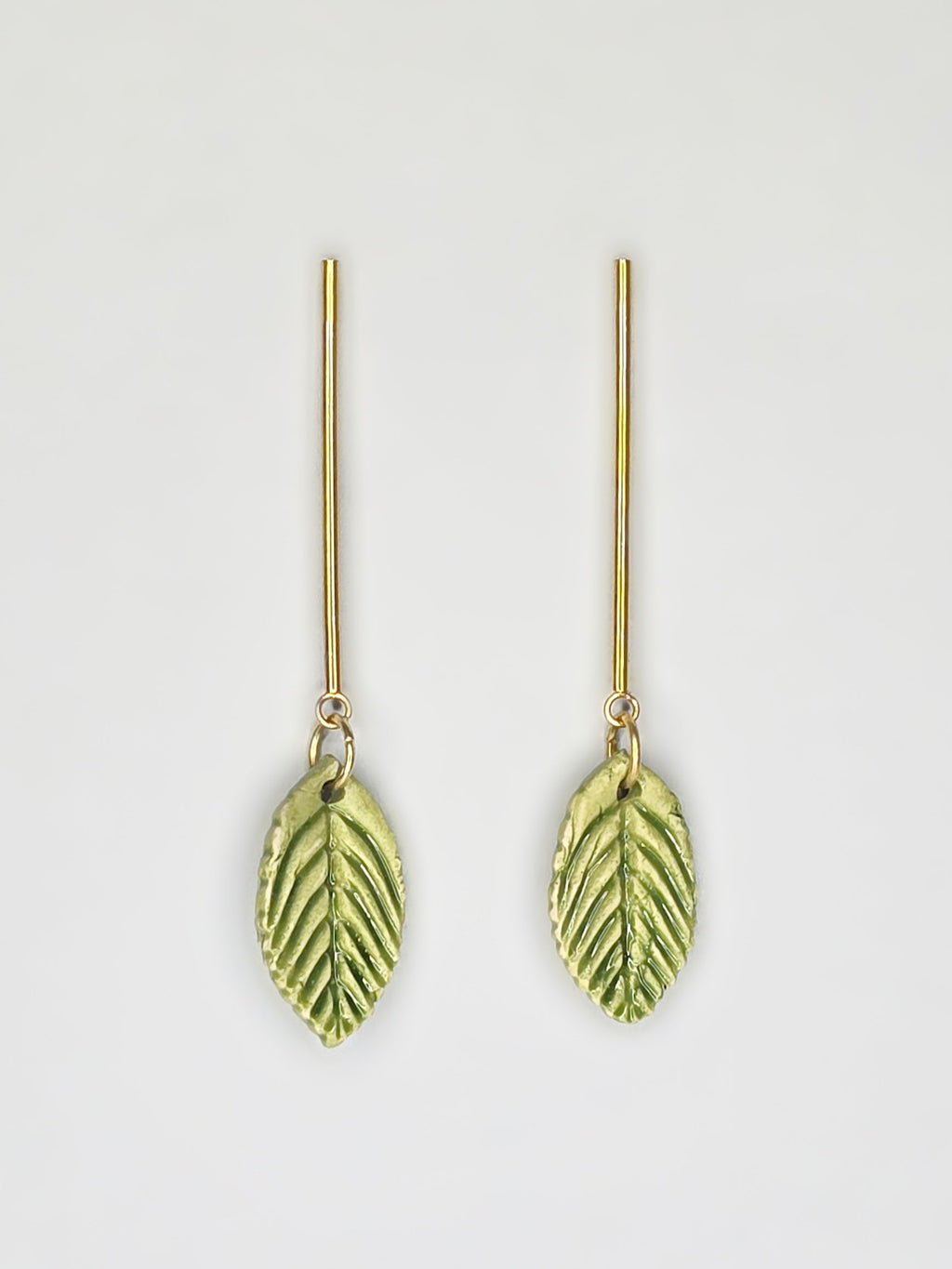 PENDIENTES HAYA LINE