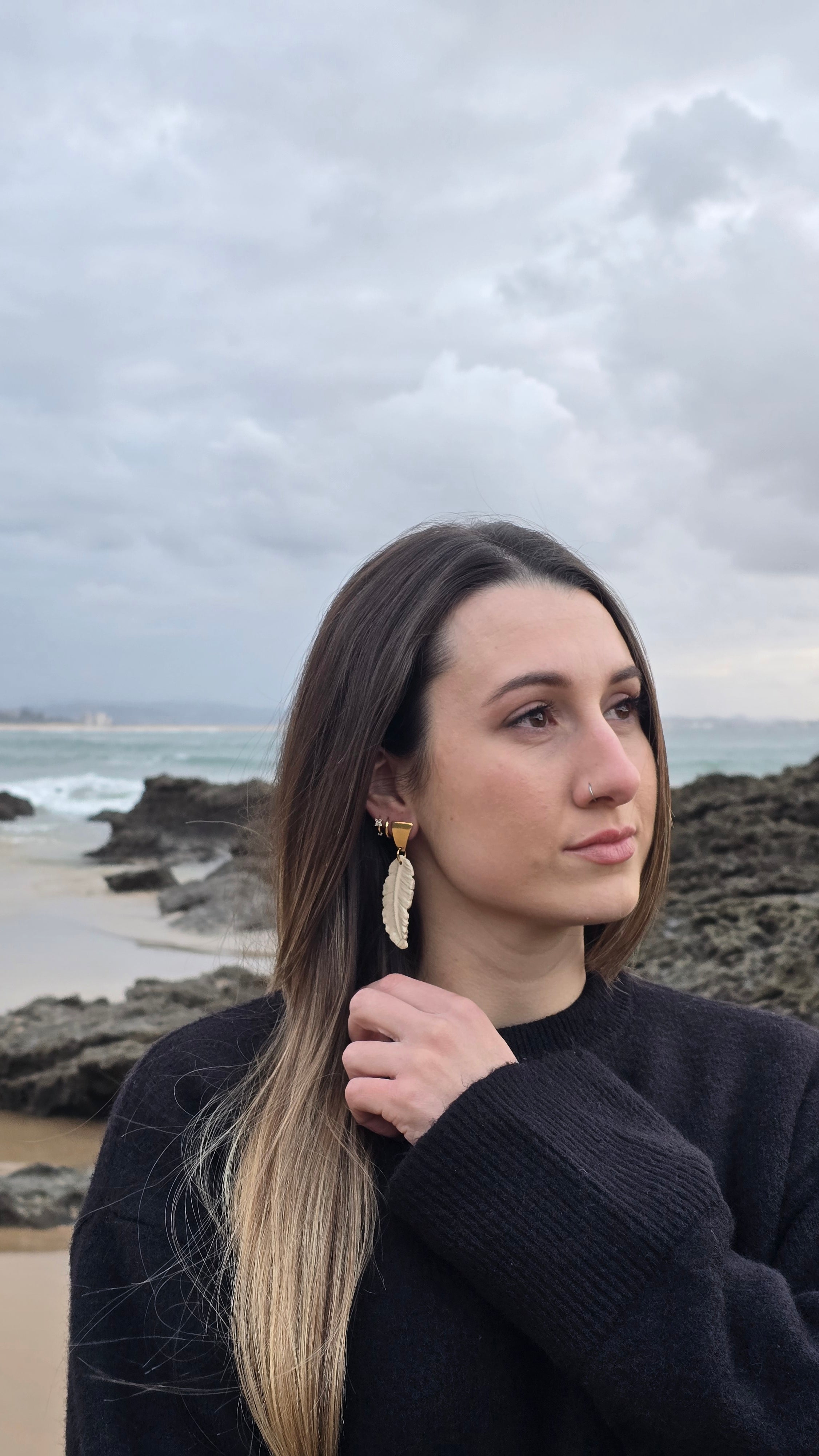 PENDIENTES PLUMA LARGA