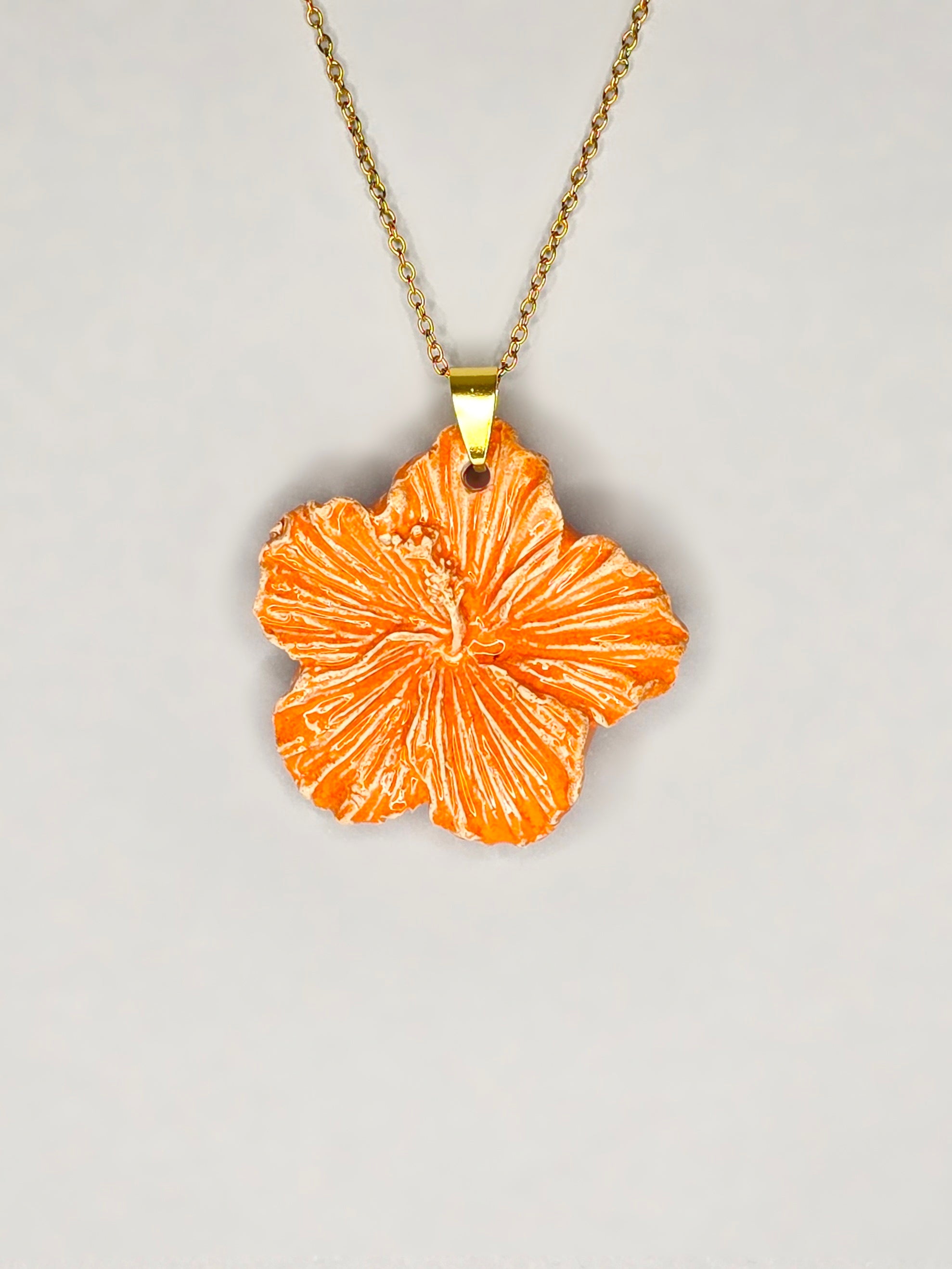 COLLAR HIBISCUS