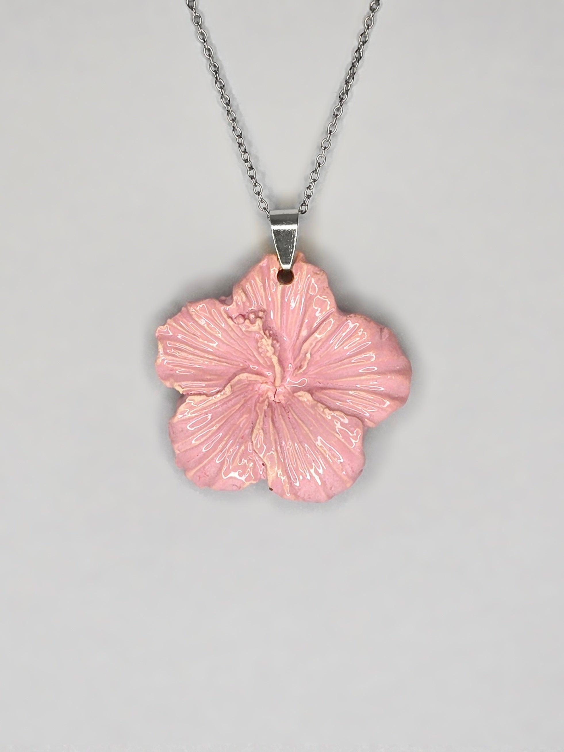 COLLAR HIBISCUS