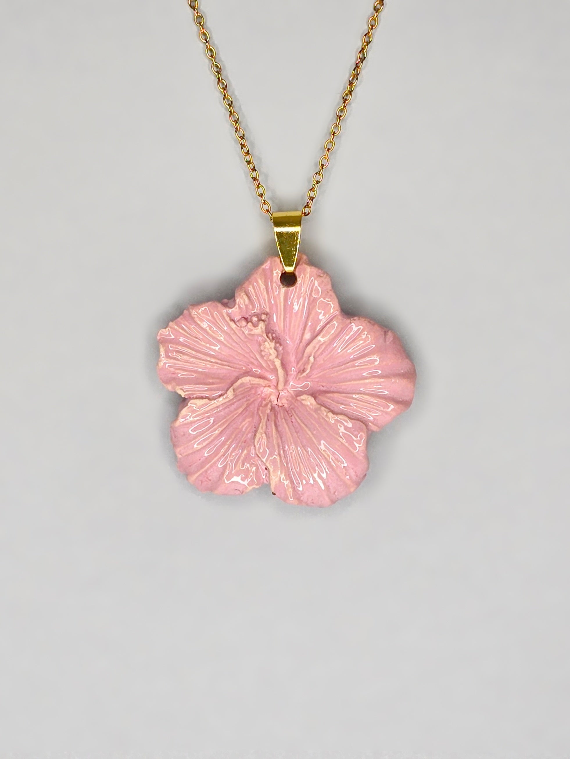 COLLAR HIBISCUS