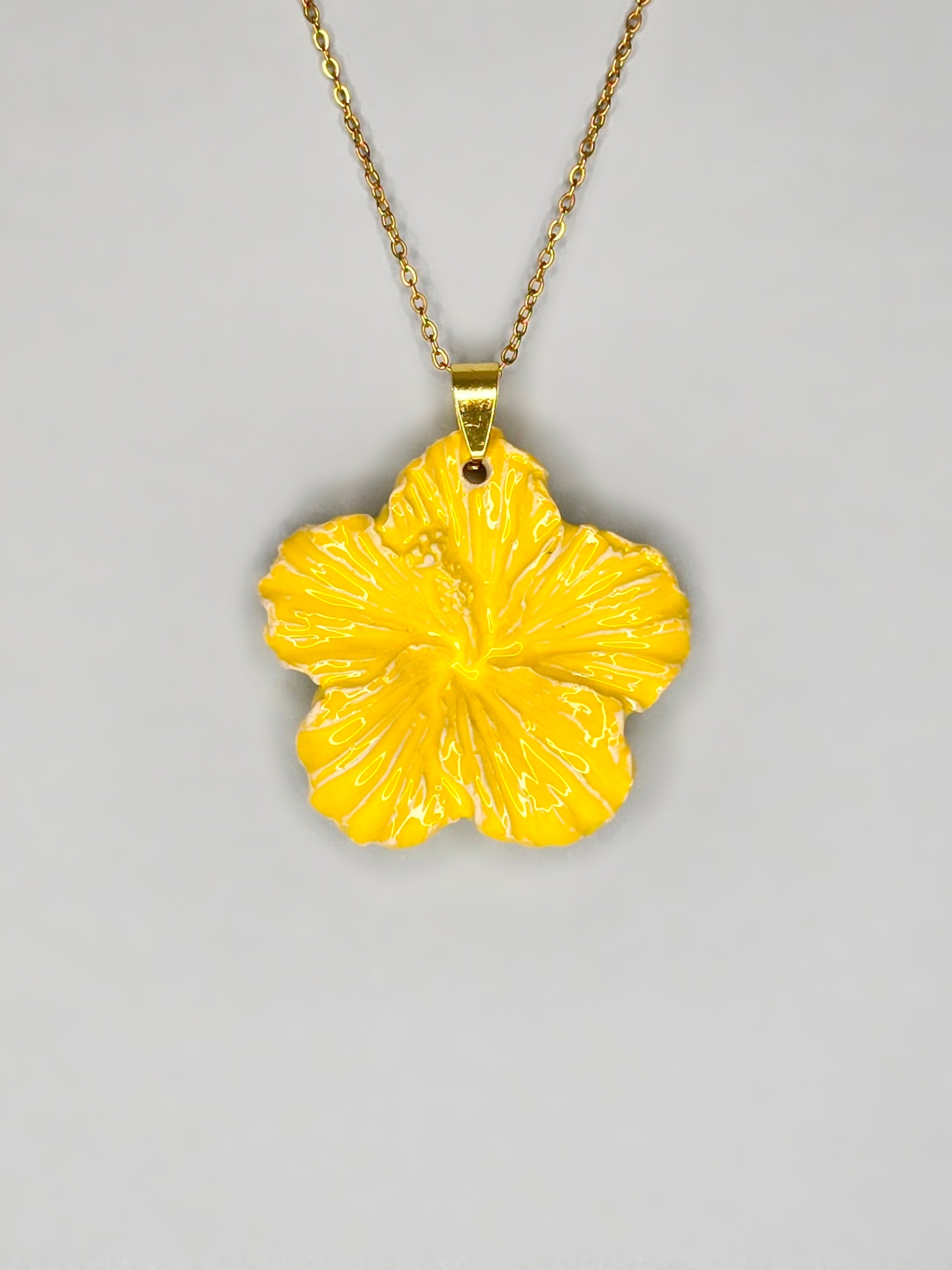 COLLAR HIBISCUS