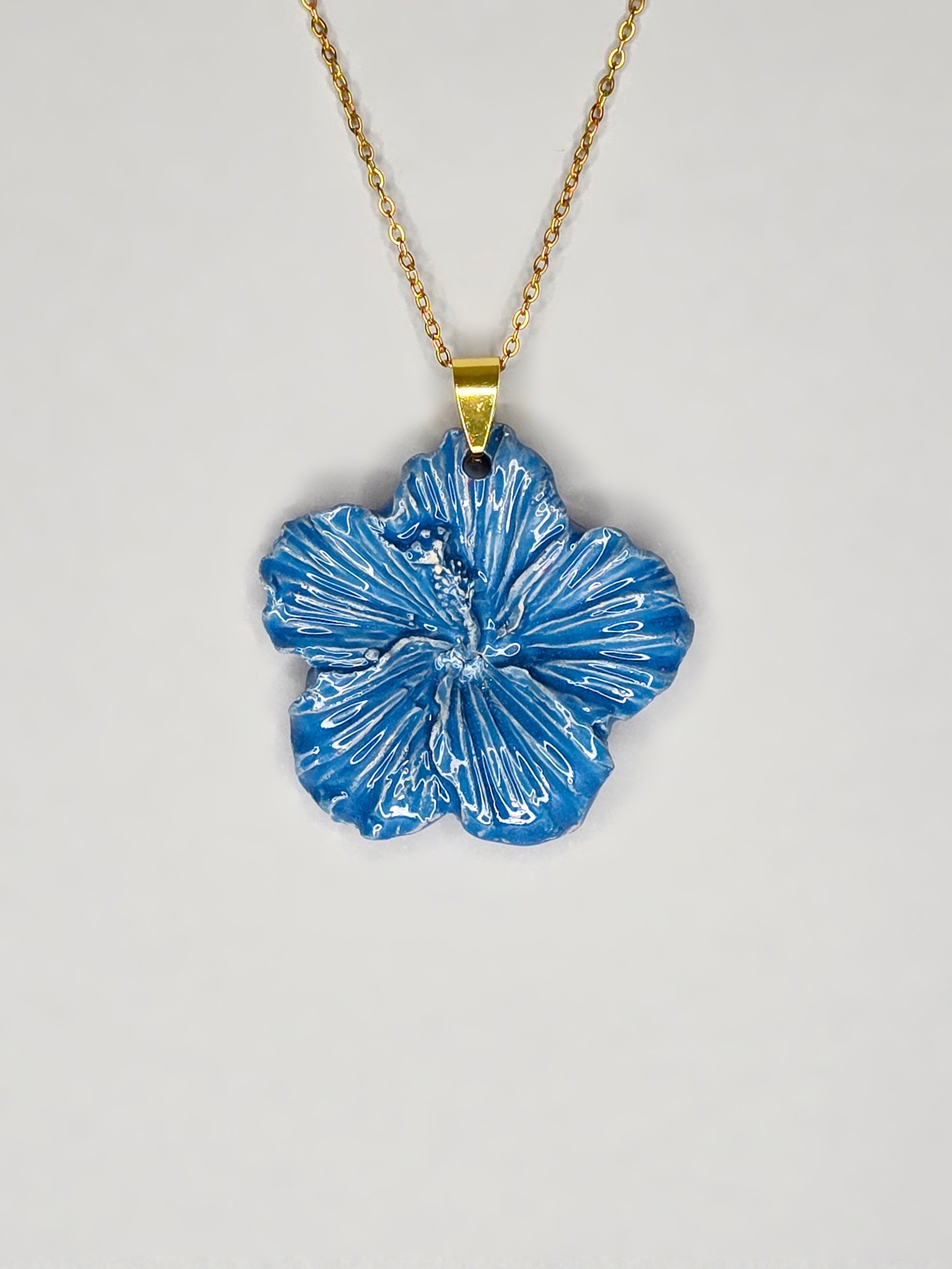 COLLAR HIBISCUS