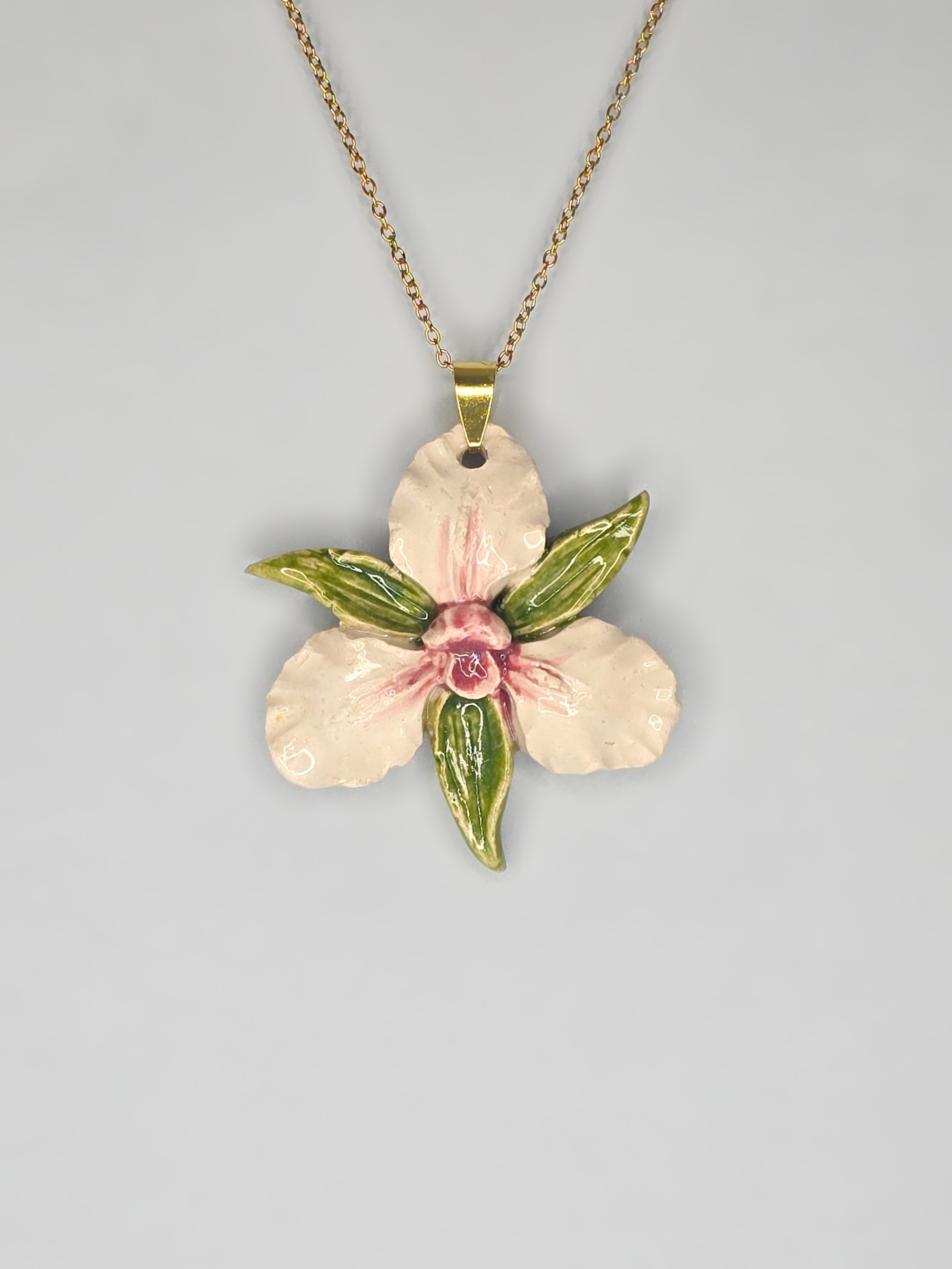COLLAR ORQUÍDEA