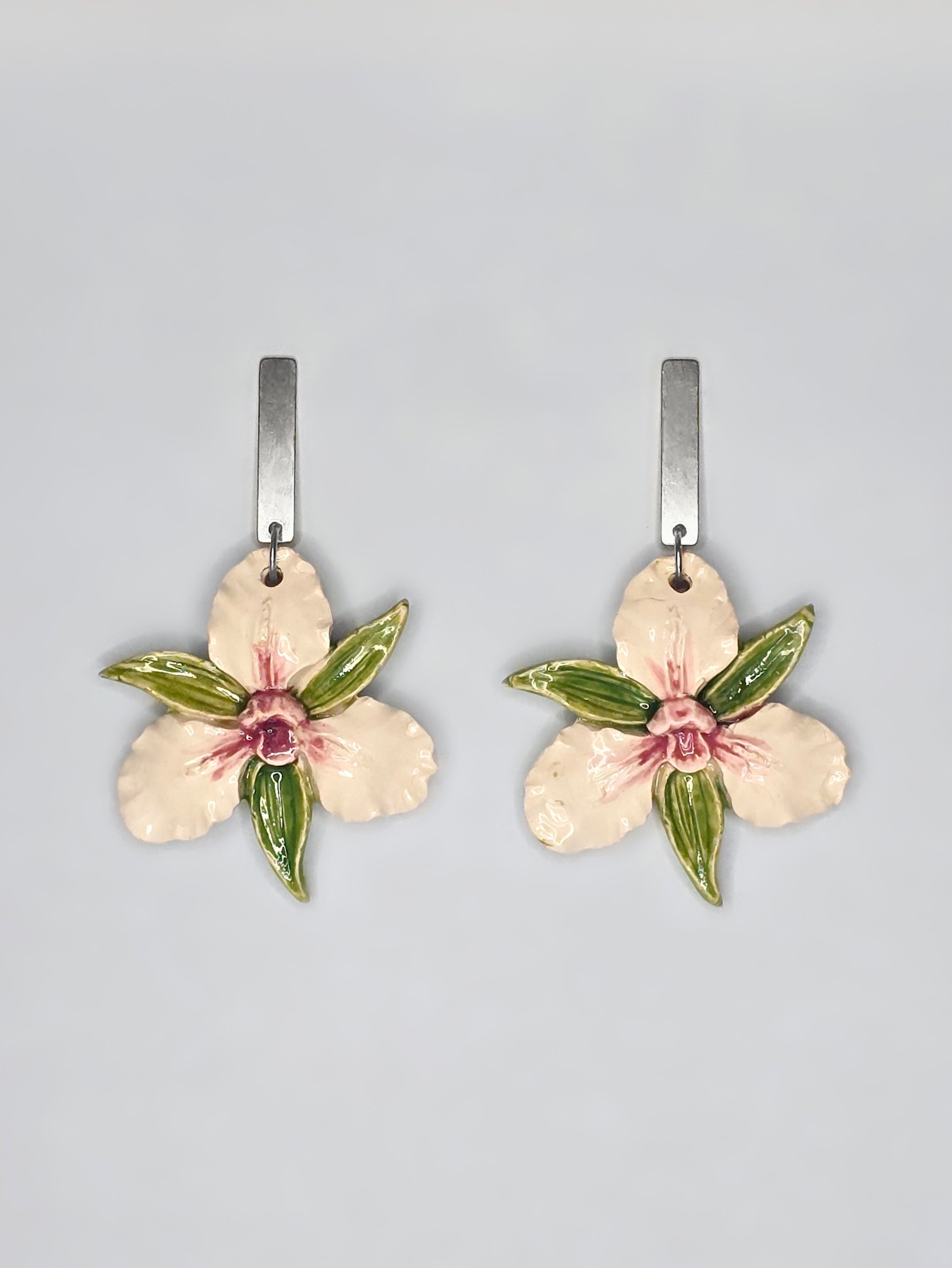 PENDIENTES ORQUÍDEA